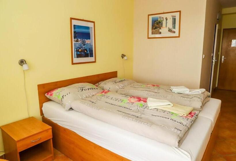 バルコニー付きスタンダードルーム, Zatoka