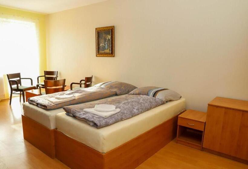 スタンダードルーム, Zatoka