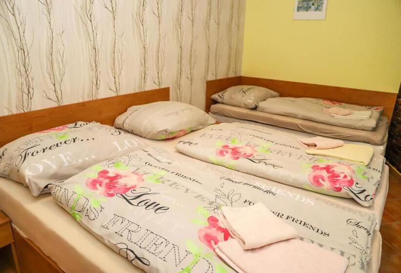 スタンダードトリプルルーム, Zatoka