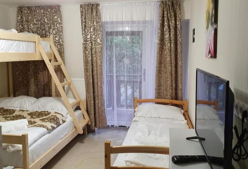 テラス付き１ベッドルームアパートメント, Zatoka