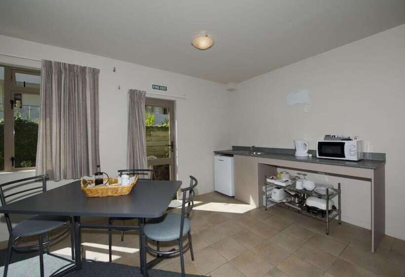 침실 1개 아파트, Lake Point Motel