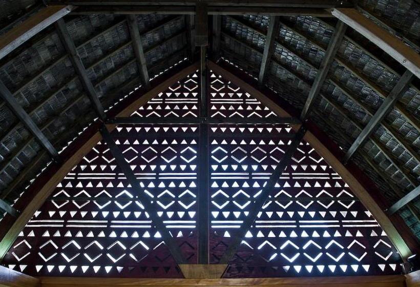 بانگلوی لوکس, Maitai Lapita Village Huahine