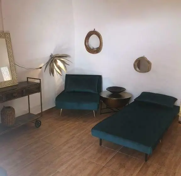 １ベッドルームハウス, Suite Zen Y Cueva Refugio