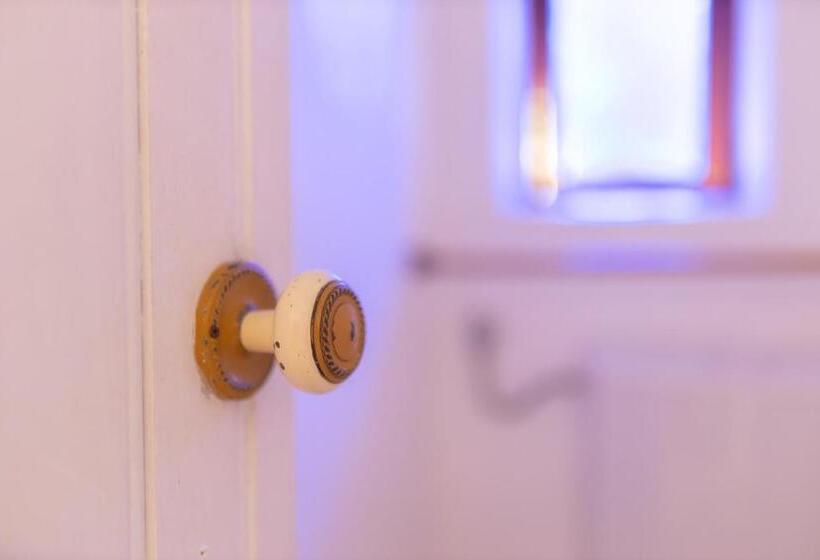 Семейный Номер, Alma Do Paço