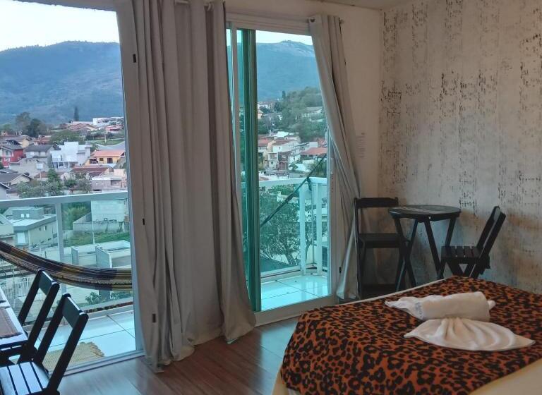 带阳台套房, Hospedagem Sol Nascente