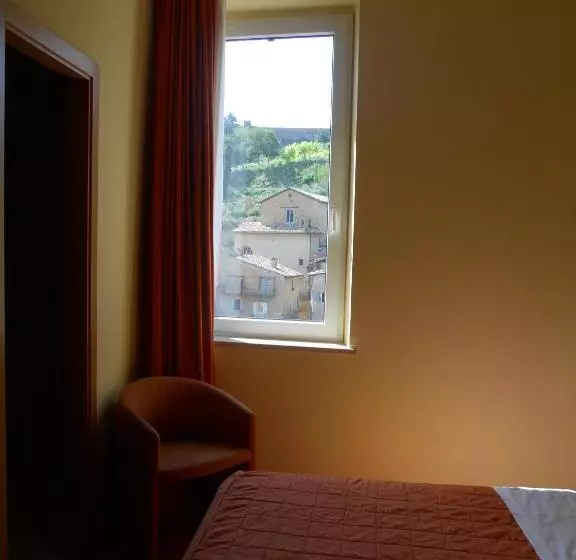اتاق استاندارد با چشم‌انداز, Albergo Italia