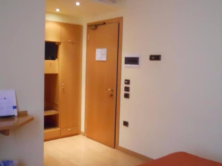 스탠다드 싱글 룸, Albergo Italia