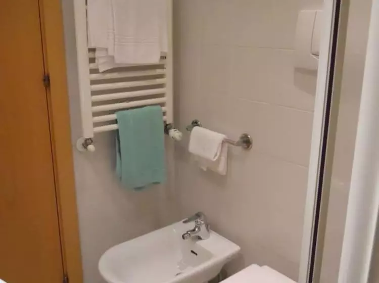 اتاق استاندارد یک نفره, Albergo Italia