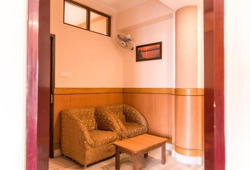 スタンダードトリプルルーム, Buddha