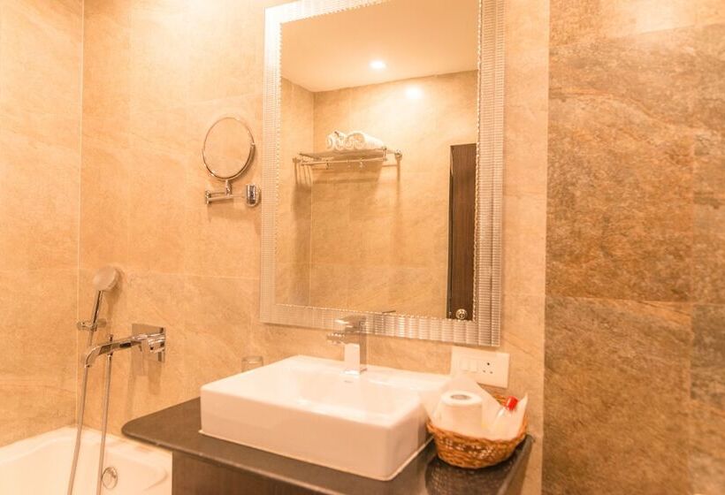 ファミリールーム, Buddha