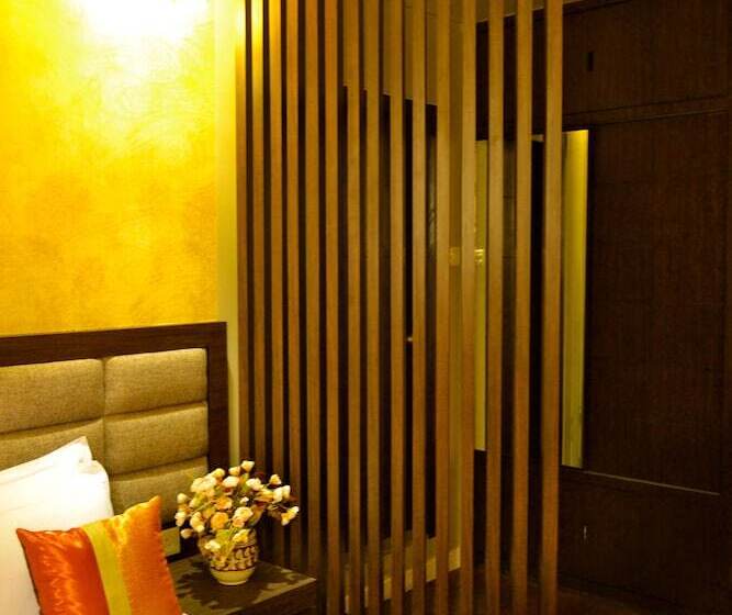 プレミアムルーム, Buddha