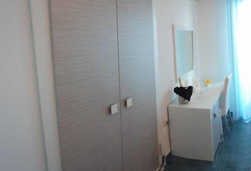 Triple Room Sea View, Caposkino Park