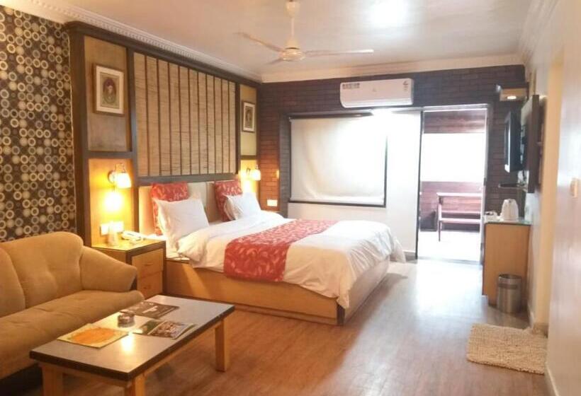 Номер Стандарт с Балконом, Chacha Inn  The Garden Retreat