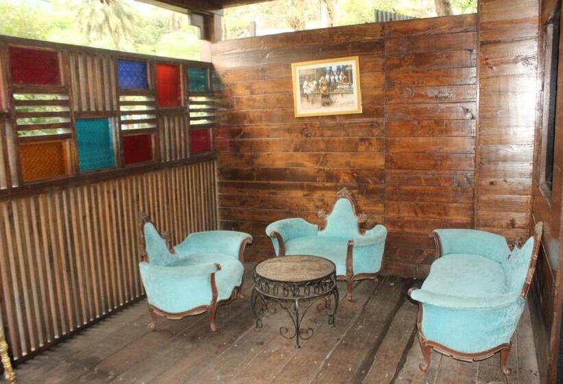 Family Suite, Chacha Inn  The Garden Retreat