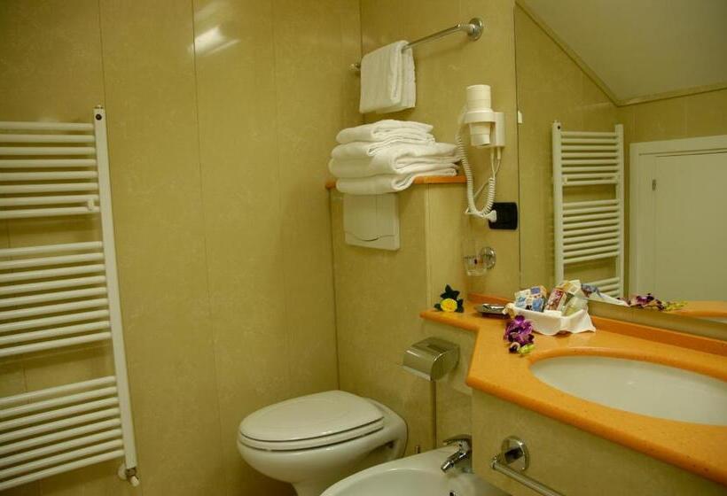 Номер Стандарт, Duomo