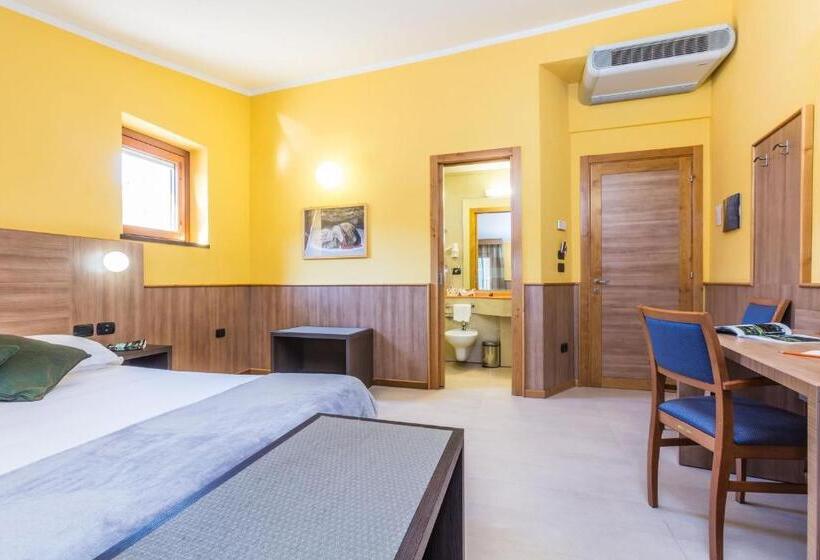 Номер Стандарт Трехместный, Duomo