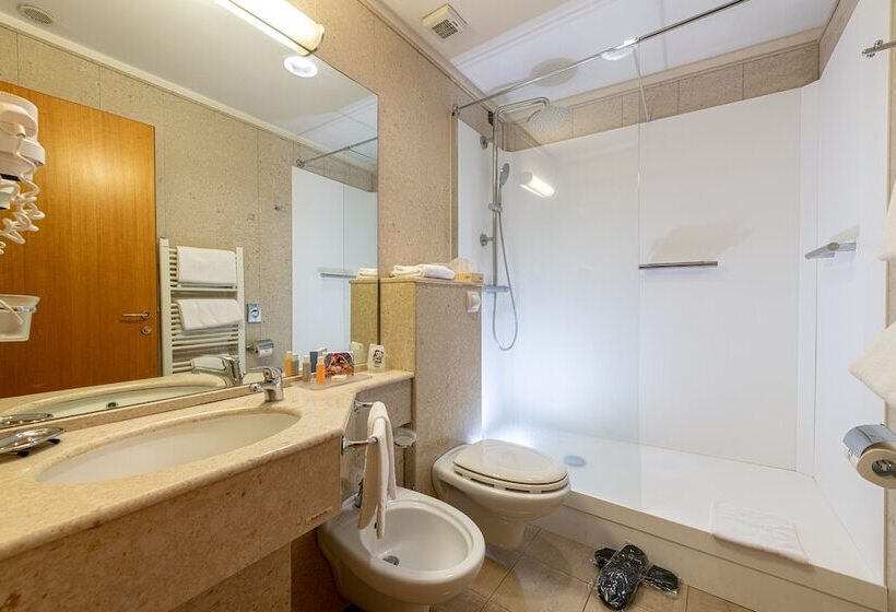 Номер Стандарт, Duomo