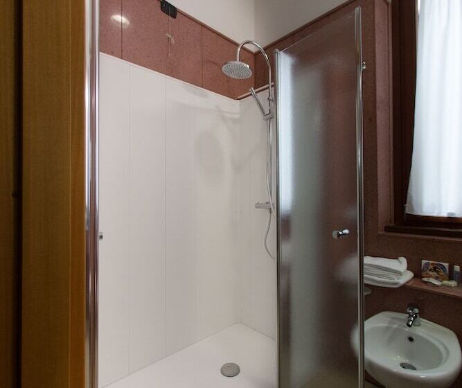 スタンダード４人部屋, Duomo