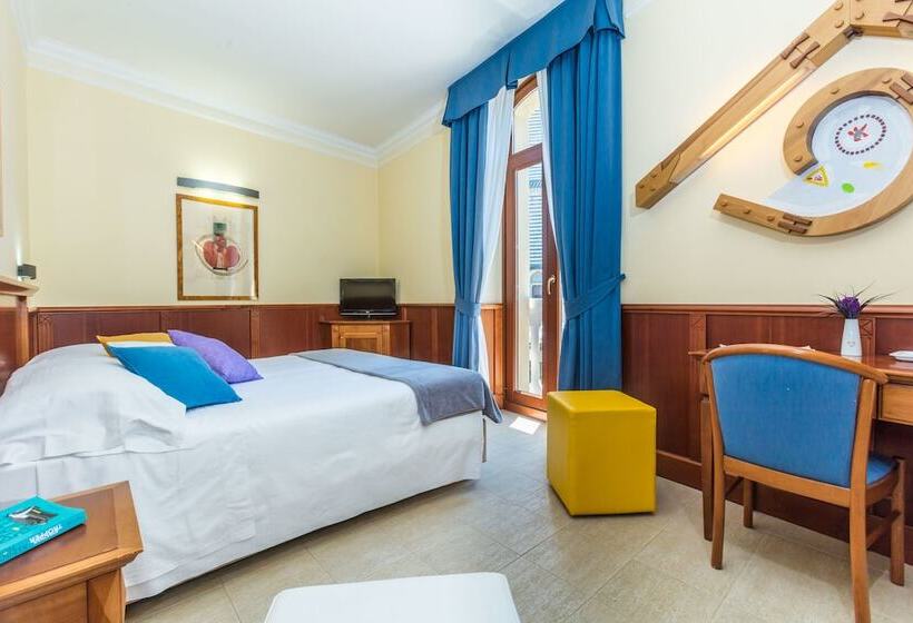 Номер Стандарт, Duomo