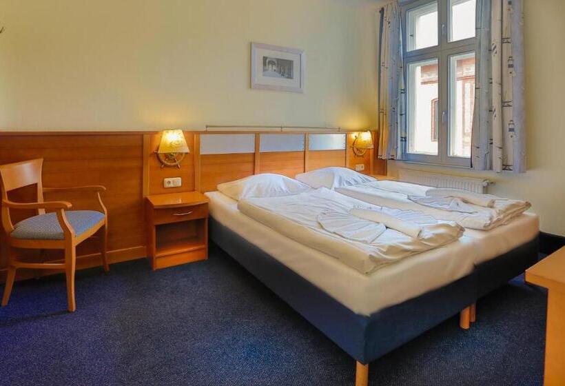 غرفة قياسية فردية, Hiddenseer