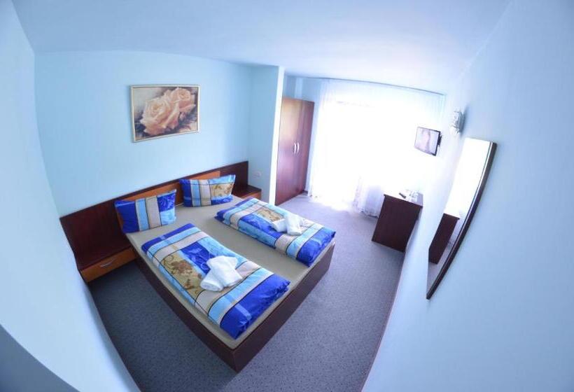 Quarto Estandar com Sacada, Le Baron