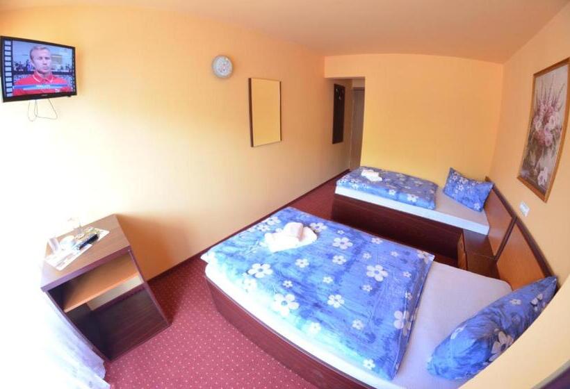 Quarto Estandar com Sacada, Le Baron