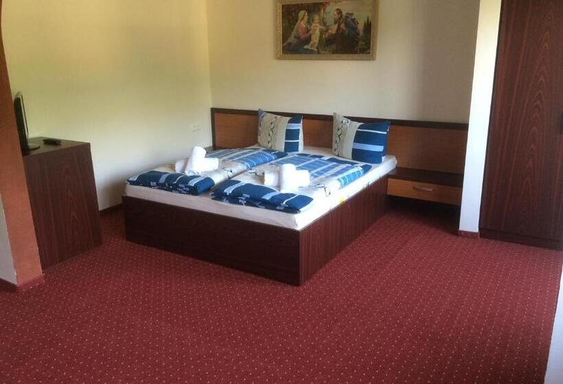 Suite com Varanda, Le Baron