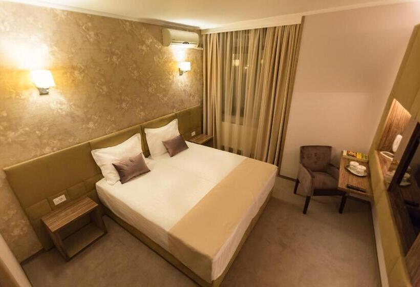 Номер Премиум, Orient Braila