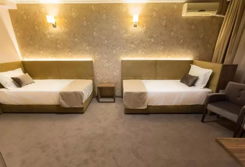 سوئیت پریمیوم, Orient Braila