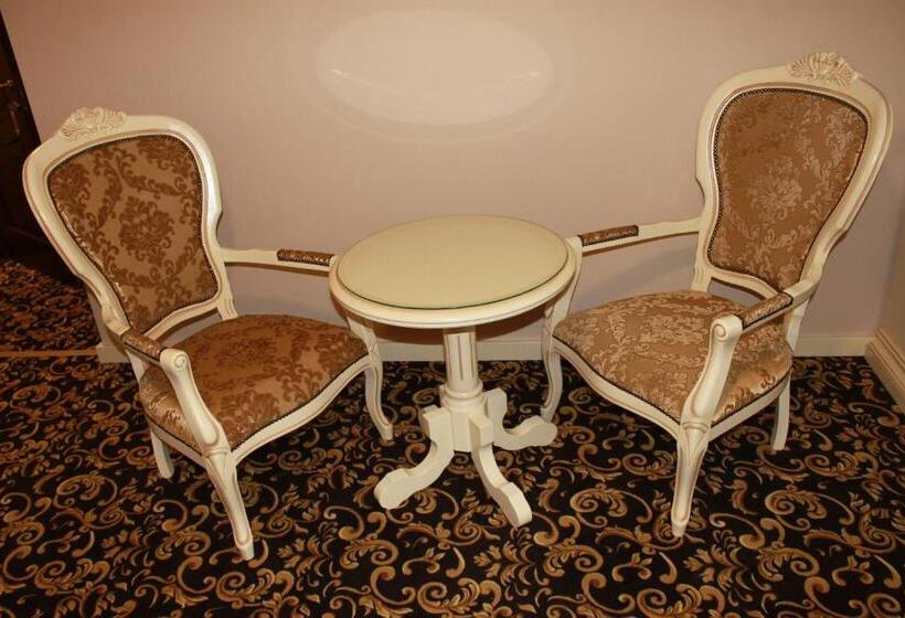 سوییت لوکس, Orient Braila