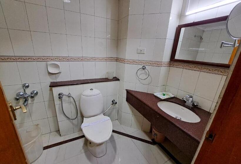Номер Deluxe, Preethi Classic Towers