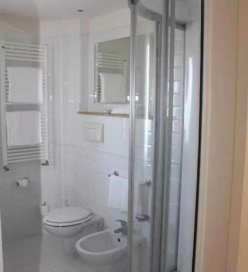 اتاق استاندارد یک نفره, Sirolo