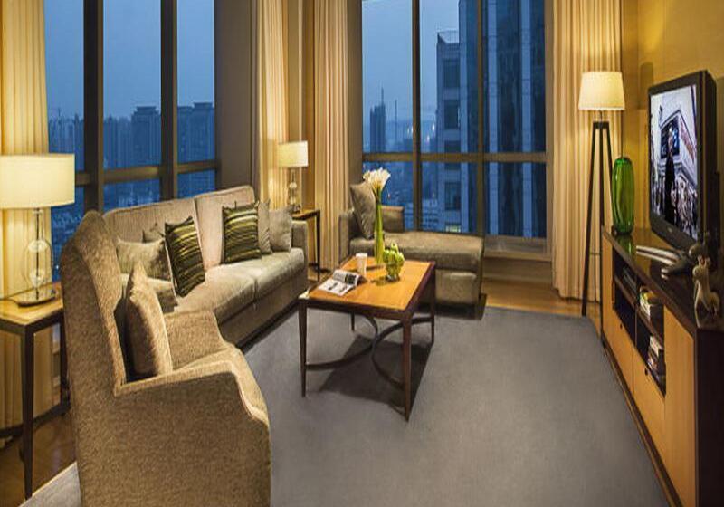 Апартаменты Premium 2 Спальни, Somerset Grand Central Dalian