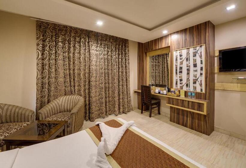 デラックスルーム, The Royal Melange Beacon