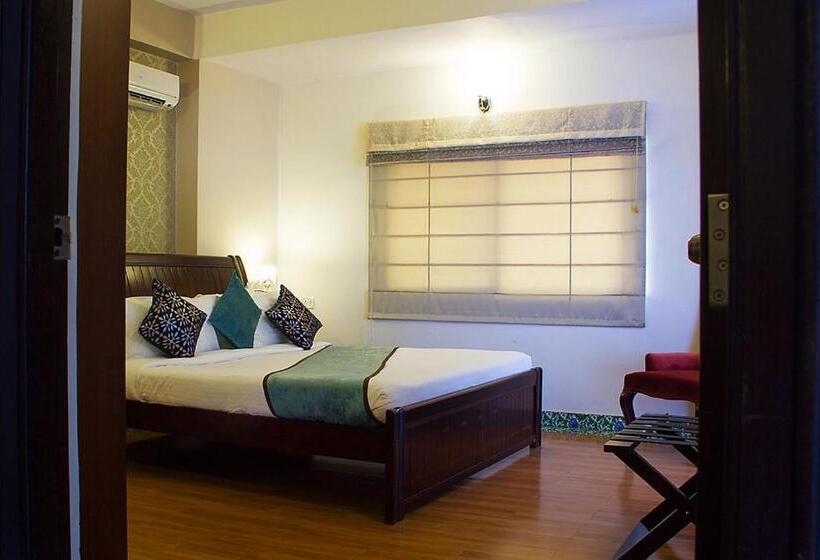 Номер Deluxe, Orchid Suites A Boutique Hotel Bangalore Off Residency Road