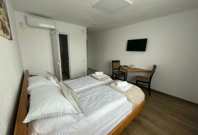 スタンダードルーム, Myda