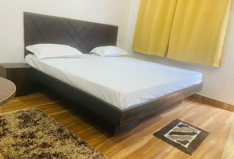 غرفة ديلوكس سرير كينج, Royal Excellency Inn