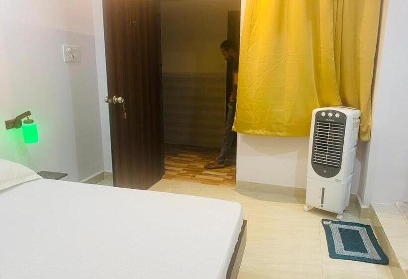 חדר אקונומי, Royal Excellency Inn