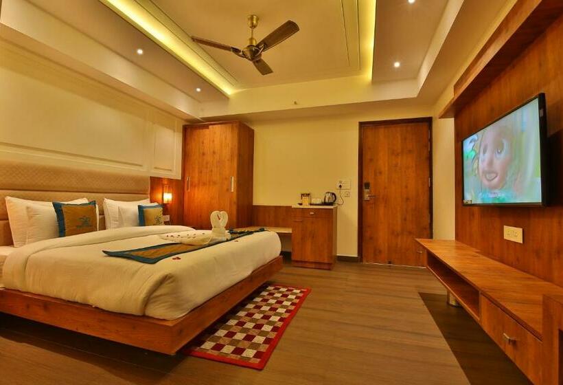 デラックスルーム, Holy Vivasa