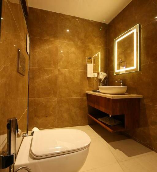 デラックスルーム, Holy Vivasa