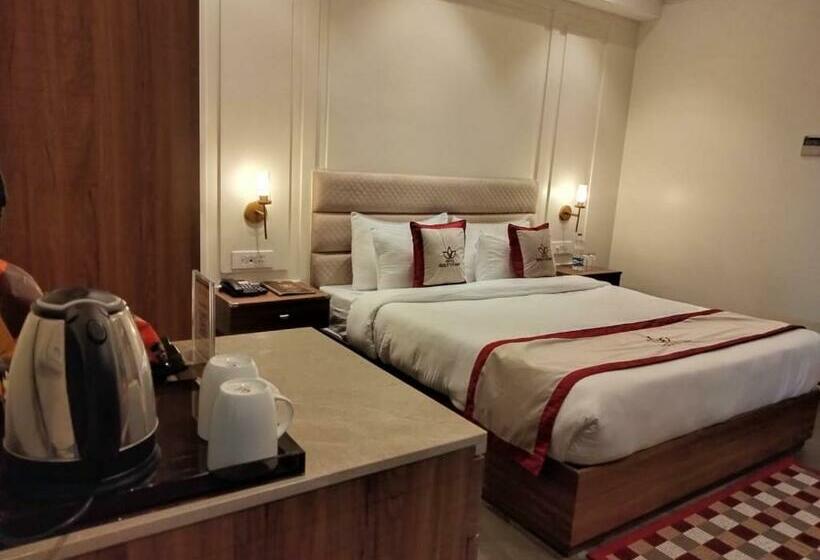 デラックスルーム, Holy Vivasa