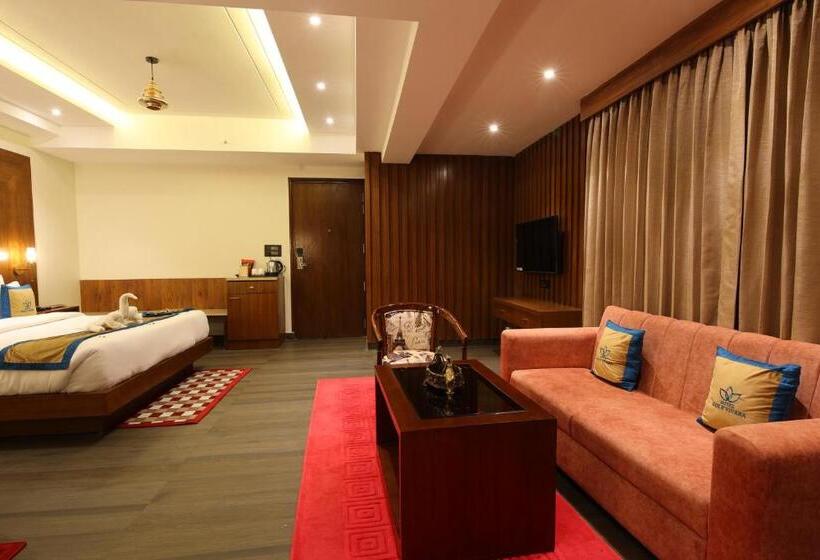 スイート, Holy Vivasa