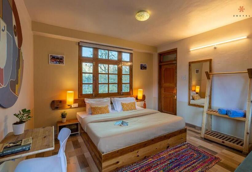 디럭스 룸, Zostel Sangla