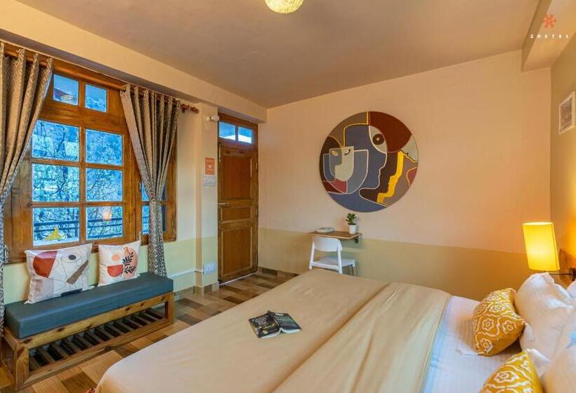 디럭스 룸, Zostel Sangla