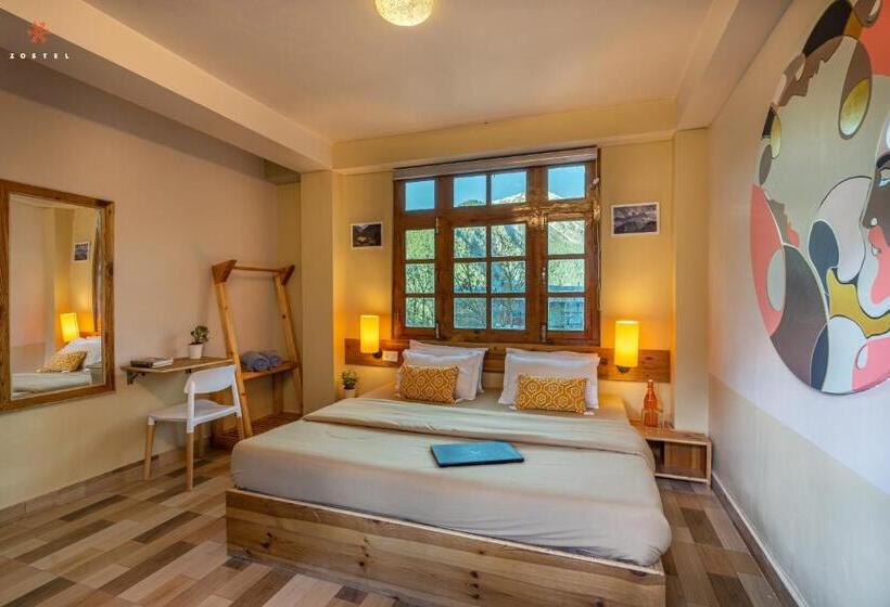 디럭스 룸, Zostel Sangla