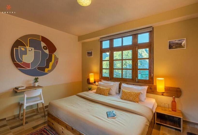 디럭스 룸, Zostel Sangla