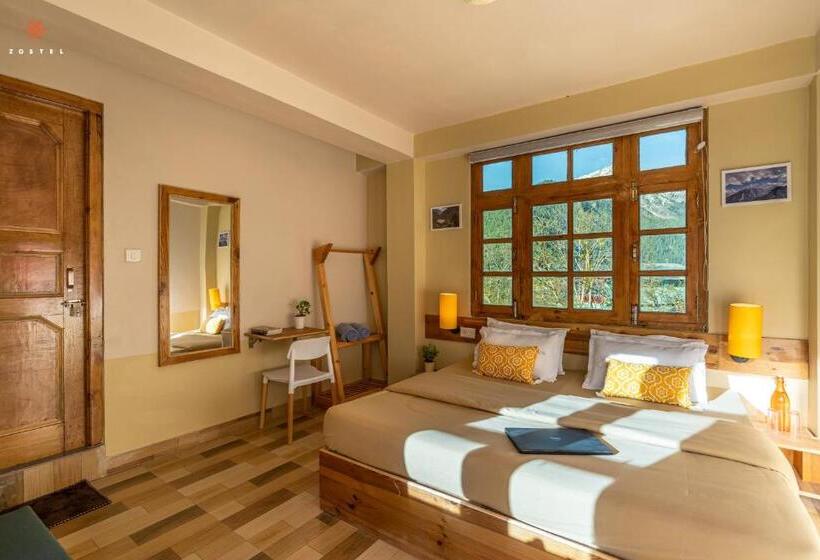 디럭스 룸, Zostel Sangla