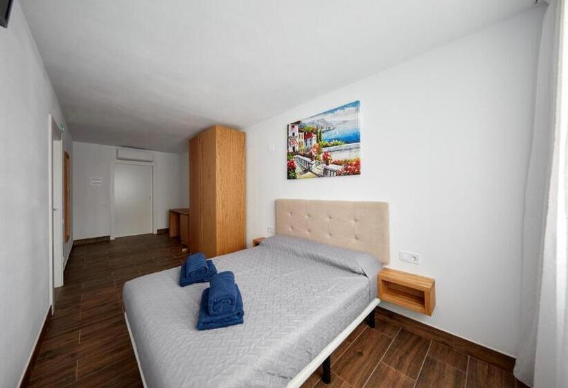 اتاق سوپریور, El Patio Hostal