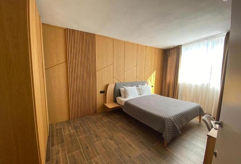 اتاق لوکس, El Patio Hostal