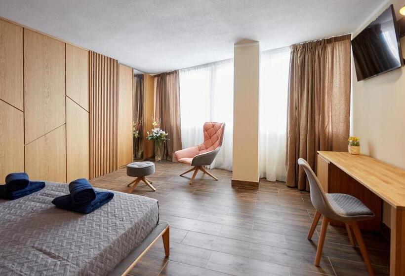 اتاق لوکس, El Patio Hostal